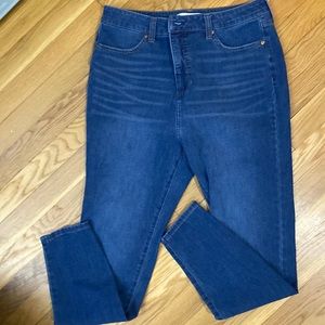 Lauren Conrad jeans. 12. Super high rise. Super skinny.